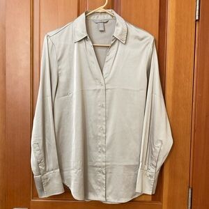 H&M Cream Button-Up Shirt oversized small LIKE NEW
